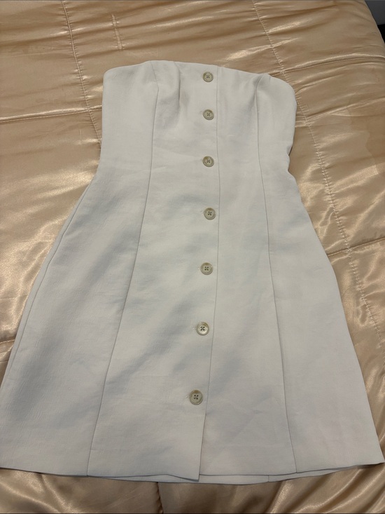 Wilfred Dresses & Skirts - Wilfred dress from Aritzia - Strapless off-white Button-Front Mini Dress